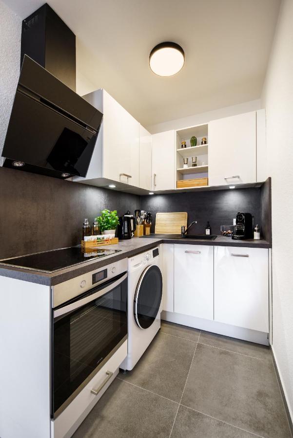 Staytona - Parkpl. - Balkon - Wlan - Netflix - Wfh Taunusstein Exterior photo
